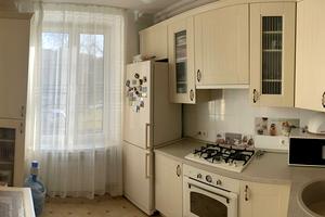 квартира за адресою Грушевського вул., 1