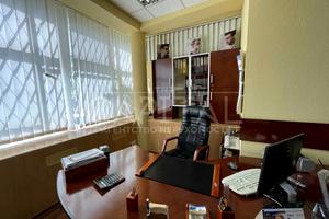 комерційна за адресою Київ, Карела Чапека вул. (Юліуса Фучика), 15