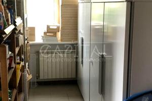 комерційна за адресою Старокиївська вул., 53