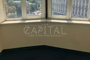 комерційна за адресою Хрещатик вул., 4