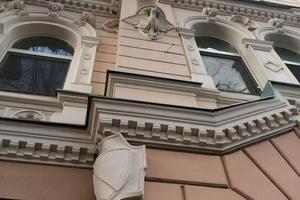 комерційна за адресою Пантелеймонівська вул., 22