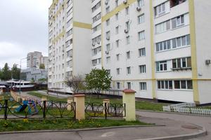 квартира за адресою Льотна вул. (Червоногвардійська), 3в