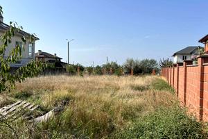 участок по адресу Лазурная