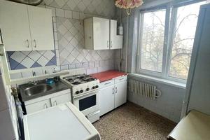 квартира за адресою Нескорених вул. (Героїв Праці), 12г