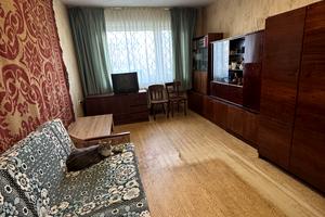 квартира за адресою Металургів вул., 4