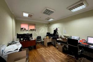 комерційна за адресою Оболонська набережна вул., 7