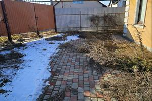 дом по адресу п. Усатово, Вишневая, 19