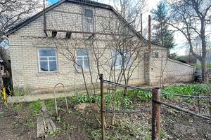 дом по адресу пгт. Ольшаны, Горянський пров, 10