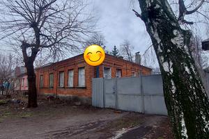будинок за адресою Миротворча вул. (Толстого)