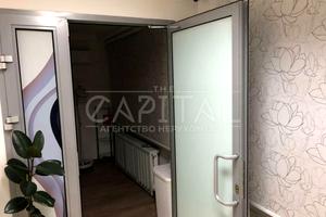 комерційна за адресою Джона Маккейна вул. (Івана Кудрі), 42