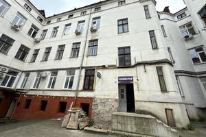 комерційна за адресою Мирослава Скорика вул. (Петра Чайковського), 17