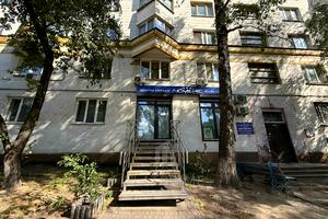 комерційна за адресою Миколи Міхновського бульв. (Дружби Народів), 32