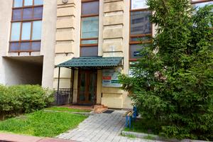 комерційна за адресою Золотоустівська вул., 50-52