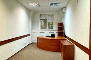 комерційна за адресою Круглоуніверситетська вул., 7