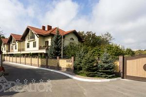 будинок за адресою Білої Акації вул., 32