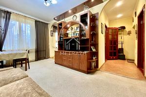 квартира по адресу Морозова ул., 1