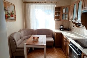 квартира за адресою вул. Небесної Сотні, 24