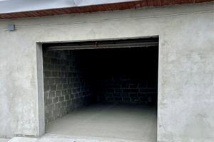 коммерческая по адресу Довженко ул., 13