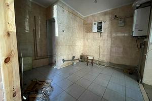 комерційна за адресою Б. Лепкого вул., 14