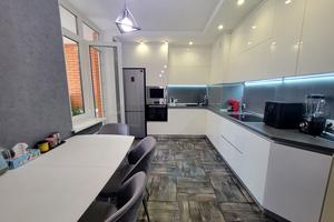 квартира за адресою Жаботинського вул. (Пролетарская улица), 56а