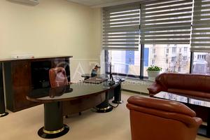 комерційна за адресою Федора Ернста вул., 3Б