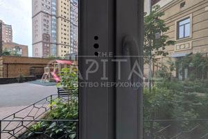 комерційна за адресою Золотоустівська вул., 55