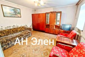дом по адресу Шкільна ул.