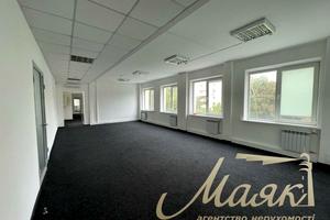 комерційна за адресою Варязький пров., 4-В