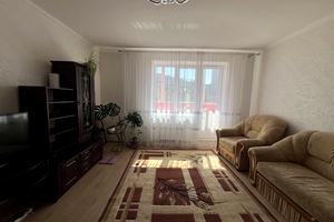 квартира за адресою Макарова, 52