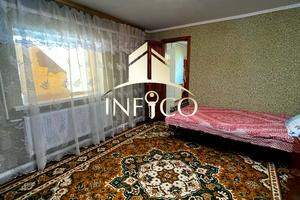 будинок за адресою Комарова, 27