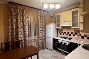 квартира по адресу Степана Бандеры ул., 67а