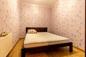 квартира за адресою Тролейбусна вул., 32