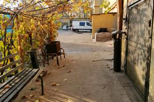 комерційна за адресою Стовпова вул., 19