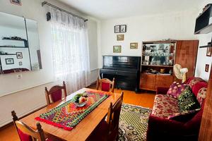 будинок за адресою Молодіжна, 8