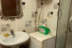 квартира за адресою Космонавтів вул., 3а
