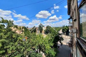 квартира за адресою Українська вул., 98