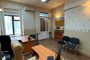 комерційна за адресою Велика Арнаутська вул., 18