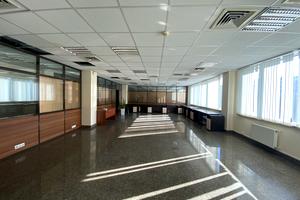 комерційна за адресою Юрія Шумського вул., 1-А