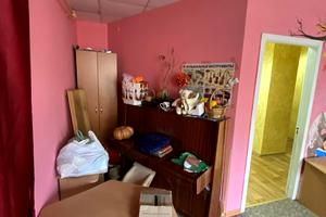 комерційна за адресою Тополина вул., 22