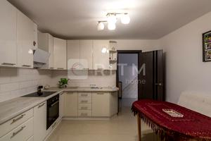 квартира за адресою Крайна вул., 2