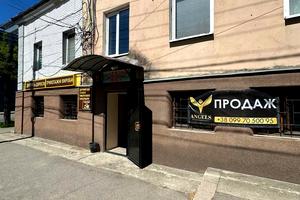комерційна за адресою Михайлівська вул., 45
