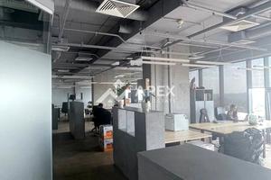 комерційна за адресою Спортивна пл., 1а