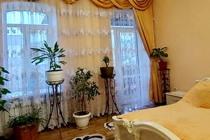 квартира за адресою Утьосова вул., 6
