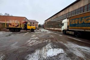 комерційна за адресою Золотонішська, 20