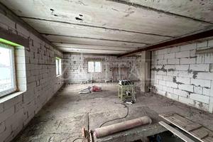 коммерческая по адресу Дарницький, 1