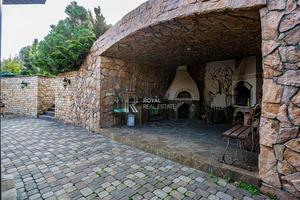 будинок за адресою с. Вишеньки, Садова вул.