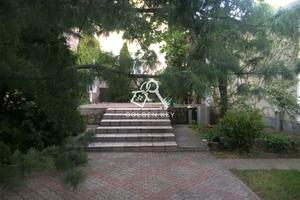 будинок за адресою Українська вул.