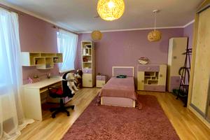 квартира за адресою Академіка Корольова вул., 16