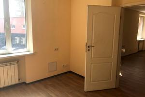 комерційна за адресою Микільсько-Слобідська вул., 1