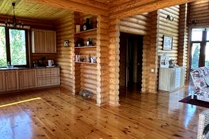будинок за адресою Центральна
